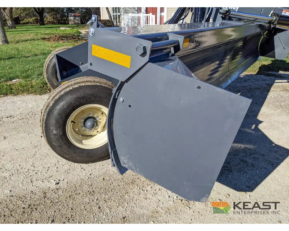 Art’s Way LS1600 Rear Blade – 16’ Width 15° Tilt 43° Swing Rear Blades