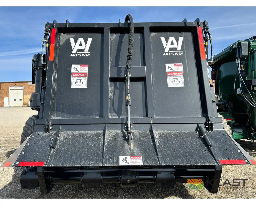 Art’s Way X900 Manure Spreader – 909 Cu Ft Heaped Capacity Vertical Beaters Manure Spreaders