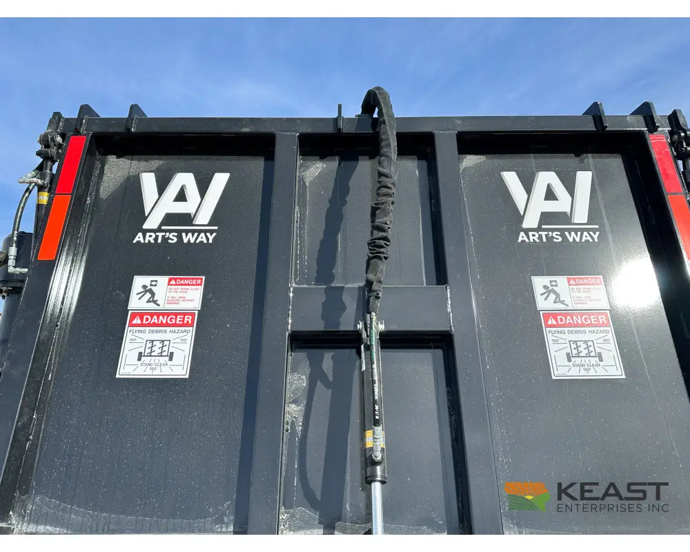 Art’s Way X900 Manure Spreader – 909 Cu Ft Heaped Capacity Vertical Beaters Manure Spreaders