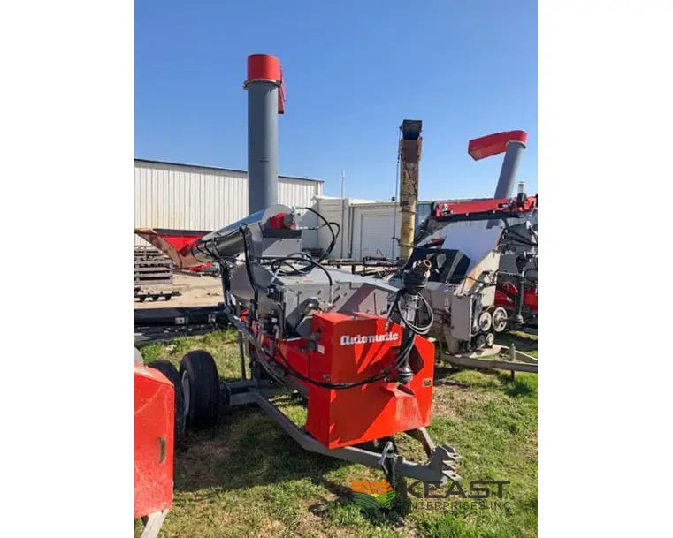 Automatic 6020 PTO Roller Mill - Feed Auger Discharge Auger Roller Mills