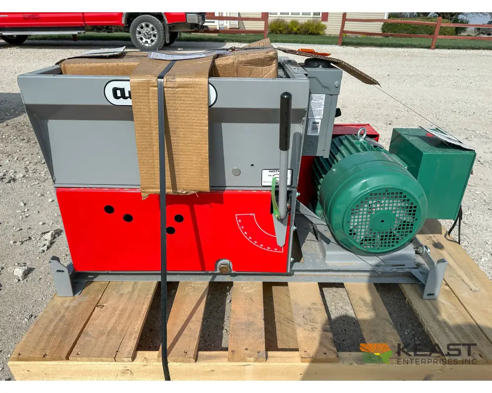 Automatic LPE500 Electric Roller Mill - 10 HP Motor Up to 450 Bushels Per Hour Roller Mills