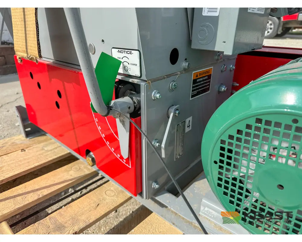 Automatic LPE500 Electric Roller Mill - 10 HP Motor Up to 450 Bushels Per Hour Roller Mills