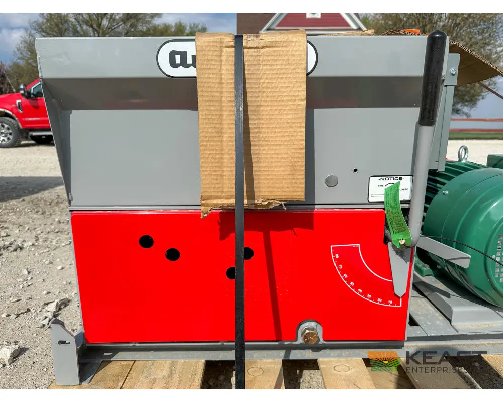 Automatic LPE500 Electric Roller Mill - 10 HP Motor Up to 450 Bushels Per Hour Roller Mills