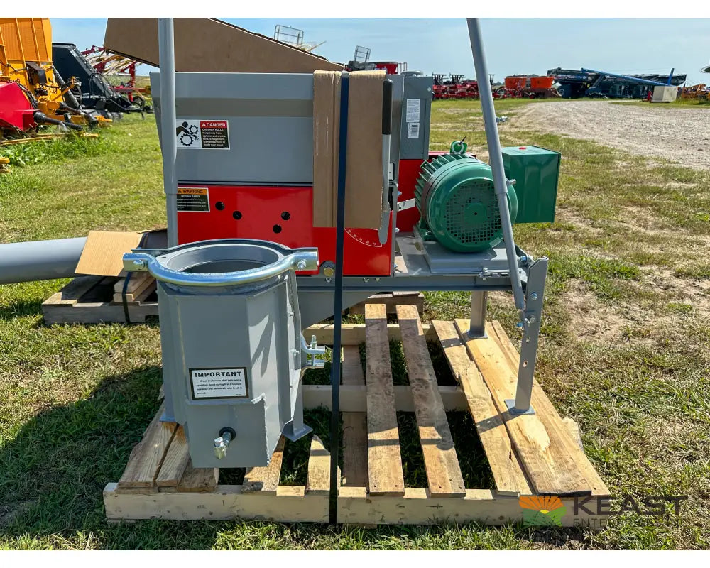 Automatic LPE700 Electric Roller Mill 10 HP Motor Up to 700 Bushels Per Hour Roller Mills