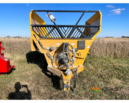 Bale King 5400 Bale Processor - 2 Bale Capacity Hydraulic Bale Roller Bale Processors