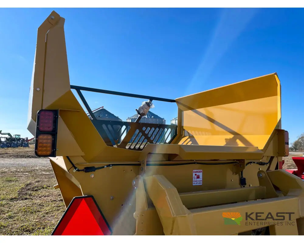 Bale King 5400 Bale Processor - 2 Bale Capacity Hydraulic Bale Roller Bale Processors
