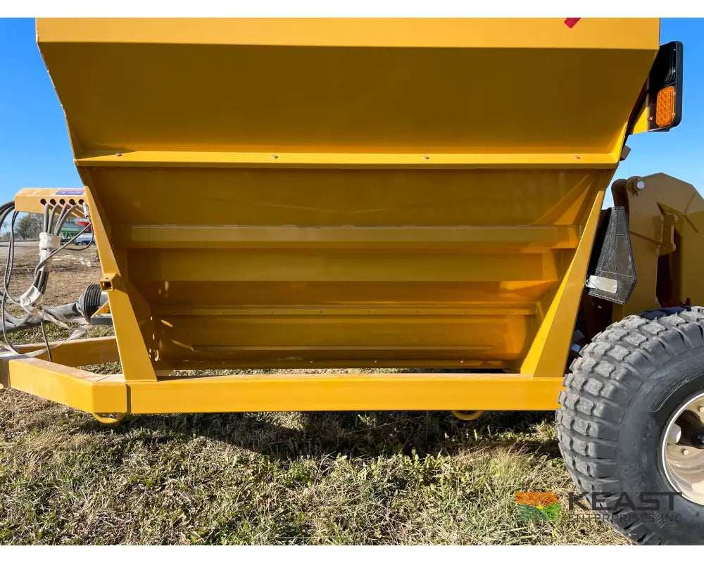 Bale King 5400 Bale Processor - 2 Bale Capacity Hydraulic Bale Roller Bale Processors