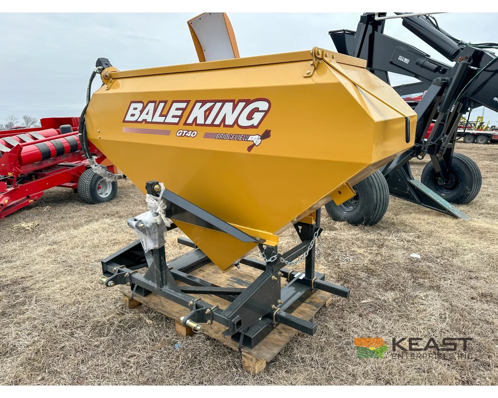 Bale King GT40 Grain Feeder 40 Bushel Capacity Feed Wagons