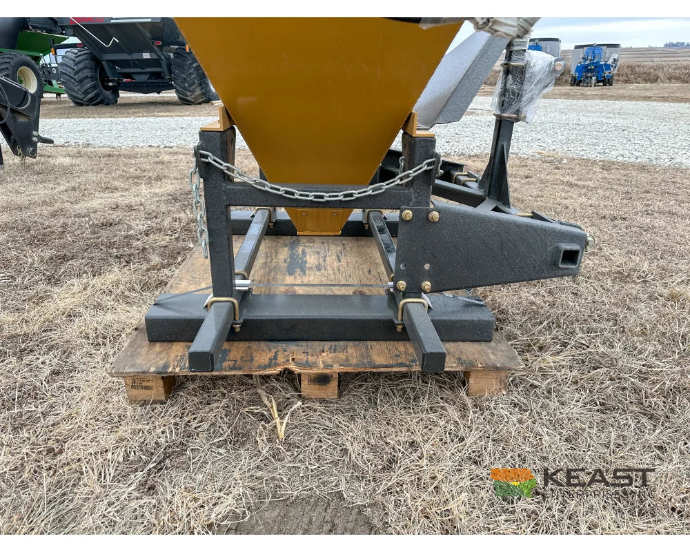 Bale King GT40 Grain Feeder 40 Bushel Capacity Feed Wagons
