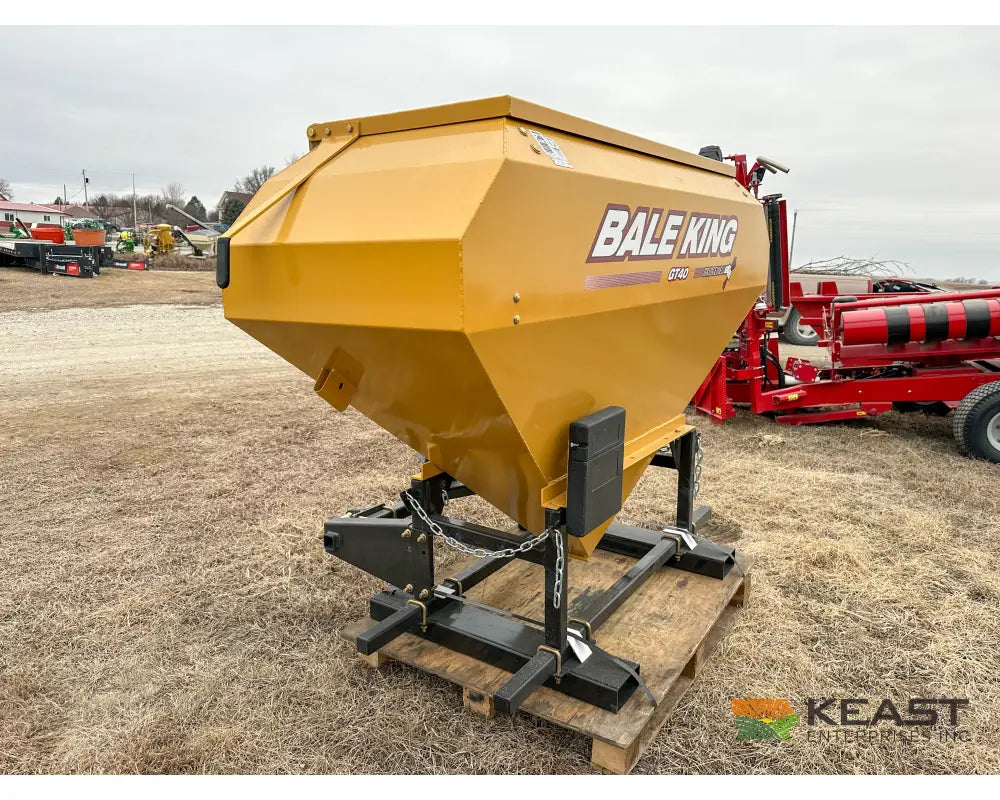 Bale King GT40 Grain Feeder 40 Bushel Capacity Feed Wagons
