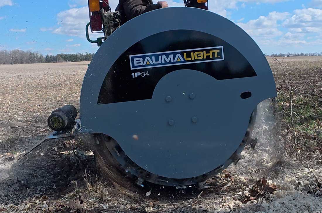 Close view of the Baumalight 1P34 cutting wheel guard during stump grinding
