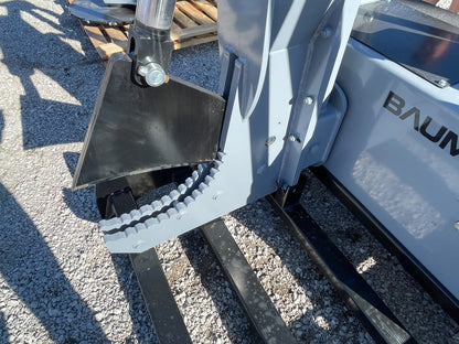 Baumalight ISR512 cutting jaw and serrated gripping edge, close view