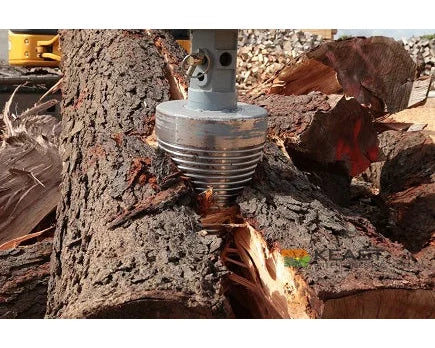 Baumalight RSS380 splitter cone inserted into a split log
