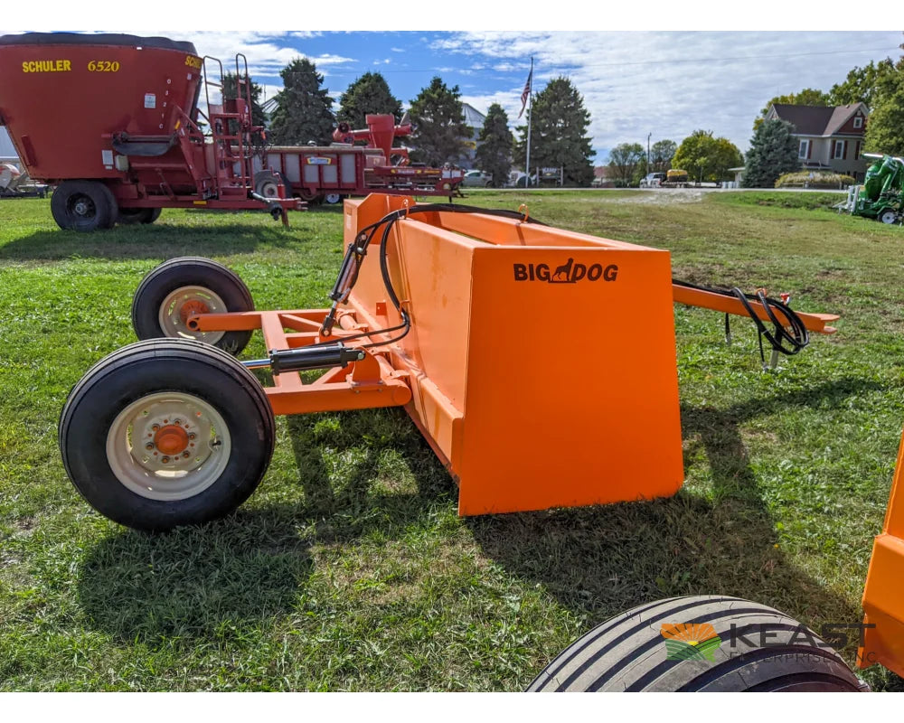Big Dog BH120 Box Scraper 12′ Cut 5 yd Heaped Capacity Reversible 1-Pc Blade 11L×15 Tires Box Scrapers