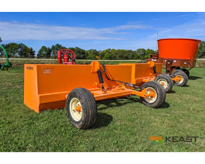 Big Dog BH120 Box Scraper 12′ Cut 5 yd Heaped Capacity Reversible 1-Pc Blade 11L×15 Tires Box Scrapers