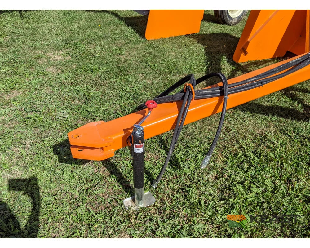 Big Dog BH120 Box Scraper 12′ Cut 5 yd Heaped Capacity Reversible 1-Pc Blade 11L×15 Tires Box Scrapers