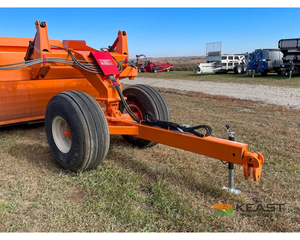 Big Dog S11 11 Yard Ejection Scraper – 7.5’ Cut Width 3-Piece Blade 160–240 HP Ejection Scrapers