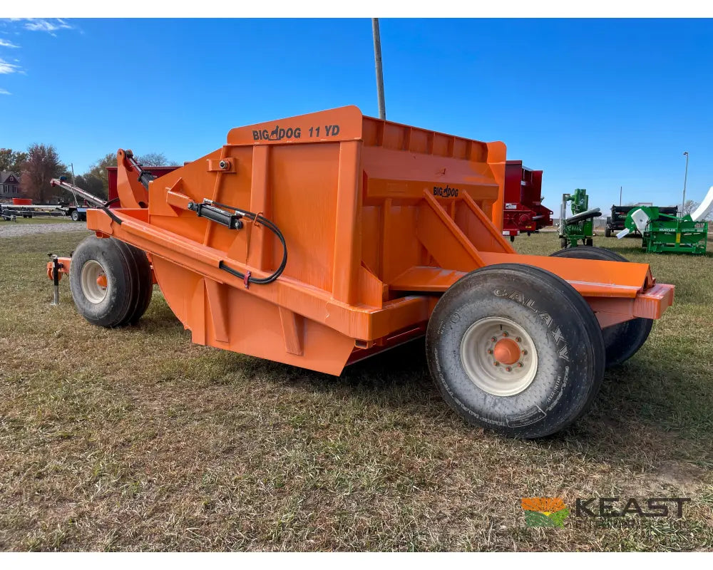 Big Dog S11 11 Yard Ejection Scraper – 7.5’ Cut Width 3-Piece Blade 160–240 HP Ejection Scrapers