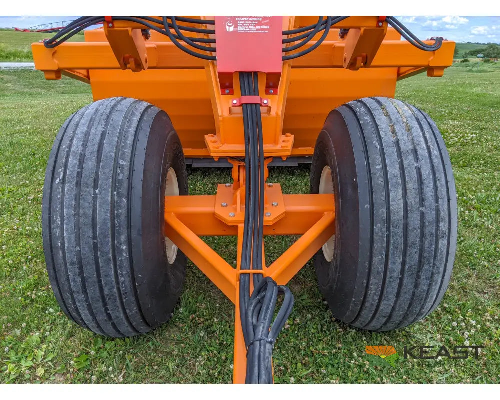 Big Dog S8 8 Yard Ejection Scraper – 7.5’ Cut Width 3-Piece Blade 125-175 HP Ejection Scrapers