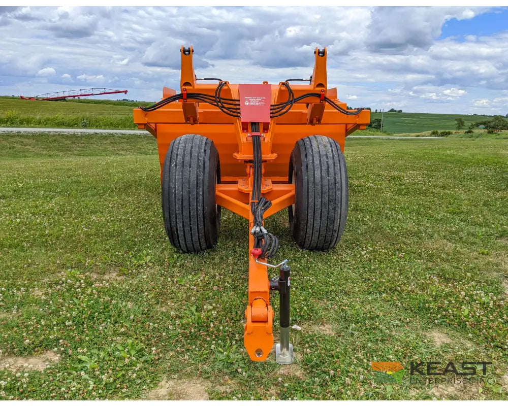 Big Dog S8 8 Yard Ejection Scraper – 7.5’ Cut Width 3-Piece Blade 125-175 HP Ejection Scrapers