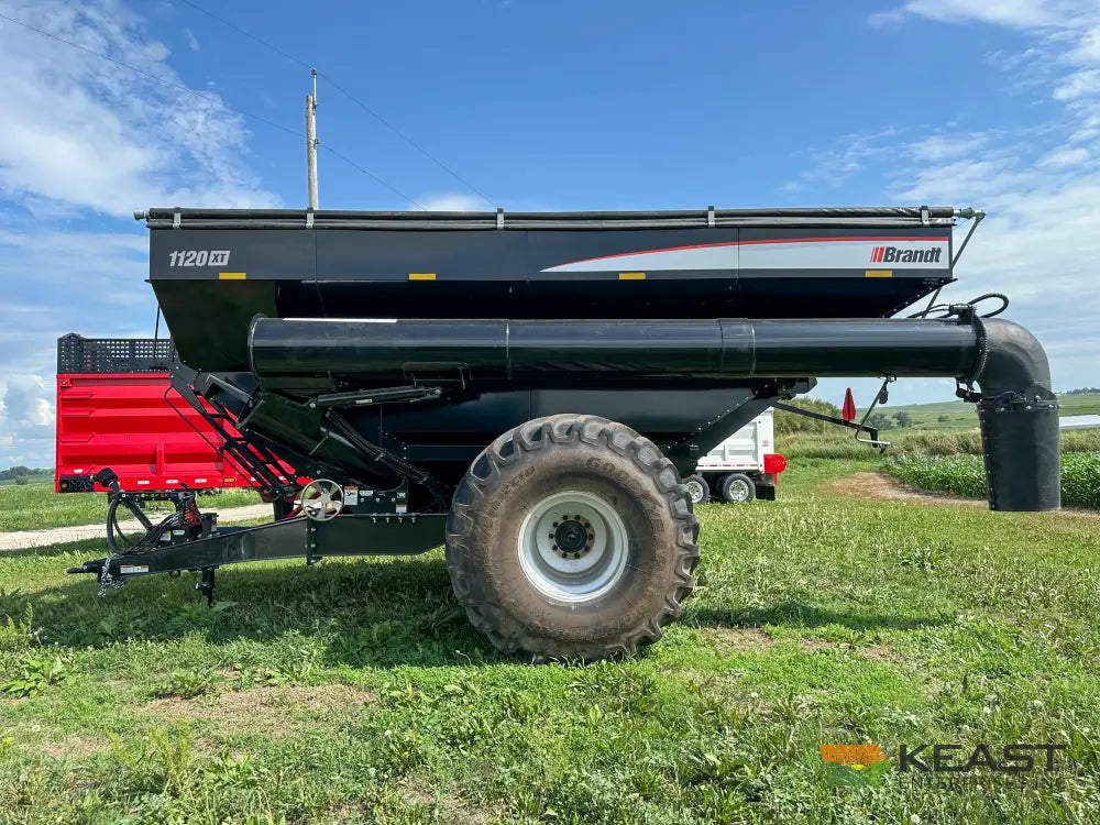 Brandt 1120XT Grain Cart - 1,100 Bushel Capacity Roll Tarp 20’’ Discharge Scales Grain Carts