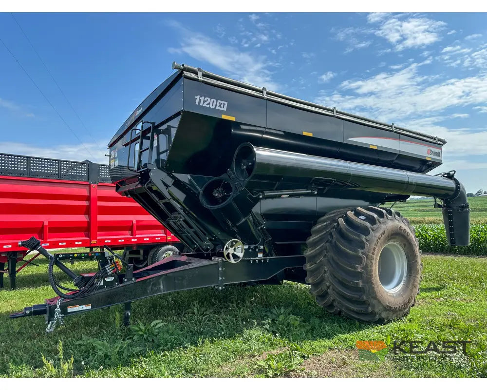 Brandt 1120XT Grain Cart - 1,100 Bushel Capacity Roll Tarp 20’’ Discharge Scales Grain Carts