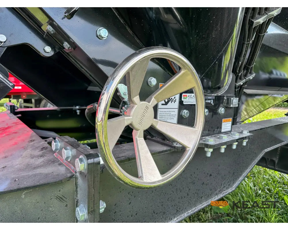 Brandt 1120XT Grain Cart - 1,100 Bushel Capacity Roll Tarp 20’’ Discharge Scales Grain Carts