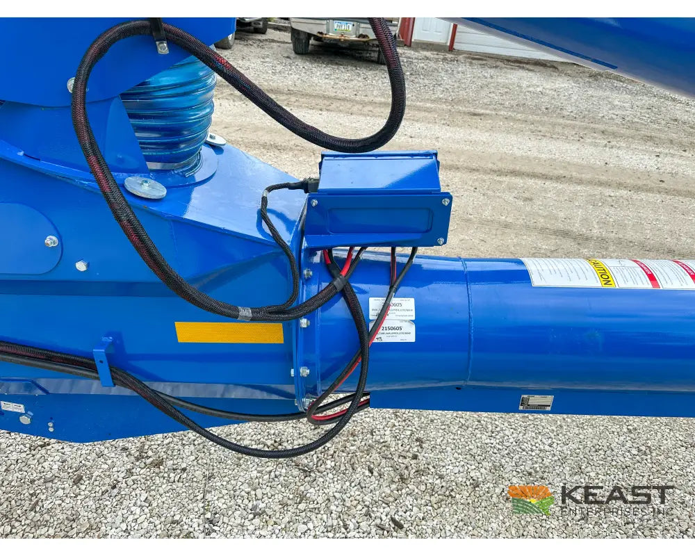 Brandt 1380HP Auger - 13’’ x 80’ Electric Swingaway Scissor Lift Augers