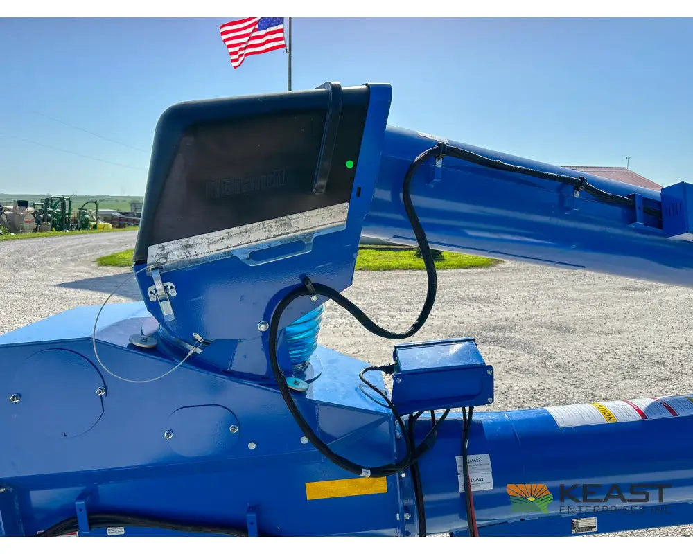 Brandt 1390HP Auger - 13’’ x 90’ Electric Swingaway Scissor Lift Augers