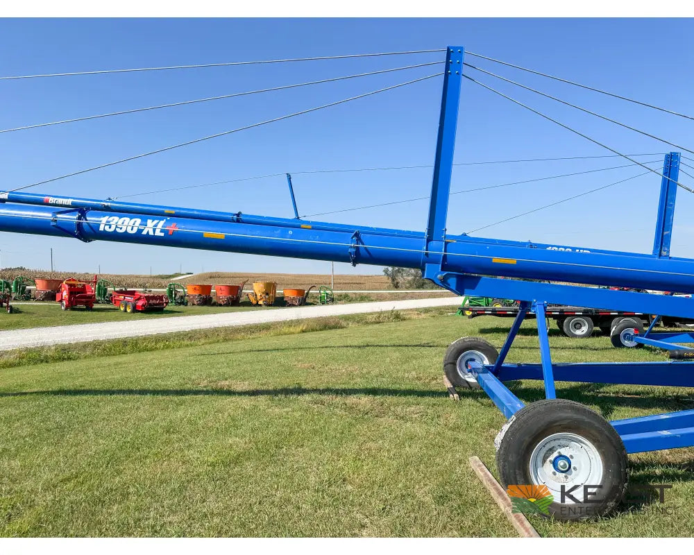 Brandt 1390XL Auger 13’’ x 90’ Electric Swingaway Scissor Lift Augers