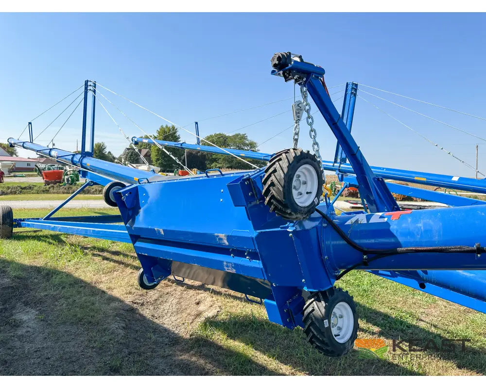 Brandt 1390XL Auger 13’’ x 90’ Electric Swingaway Scissor Lift Augers