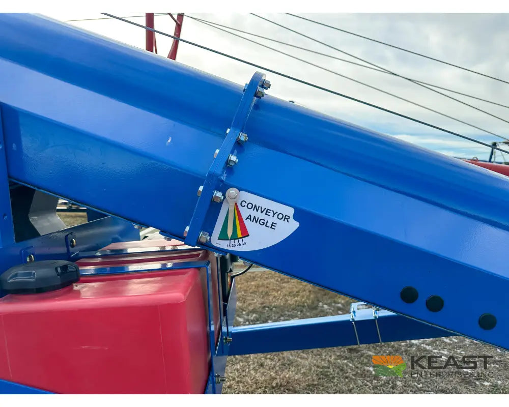 Brandt 1537LP 26 HP Gas Belt Conveyor 37′ Length 15″ Belt Up to 9,000 BPH Conveyors