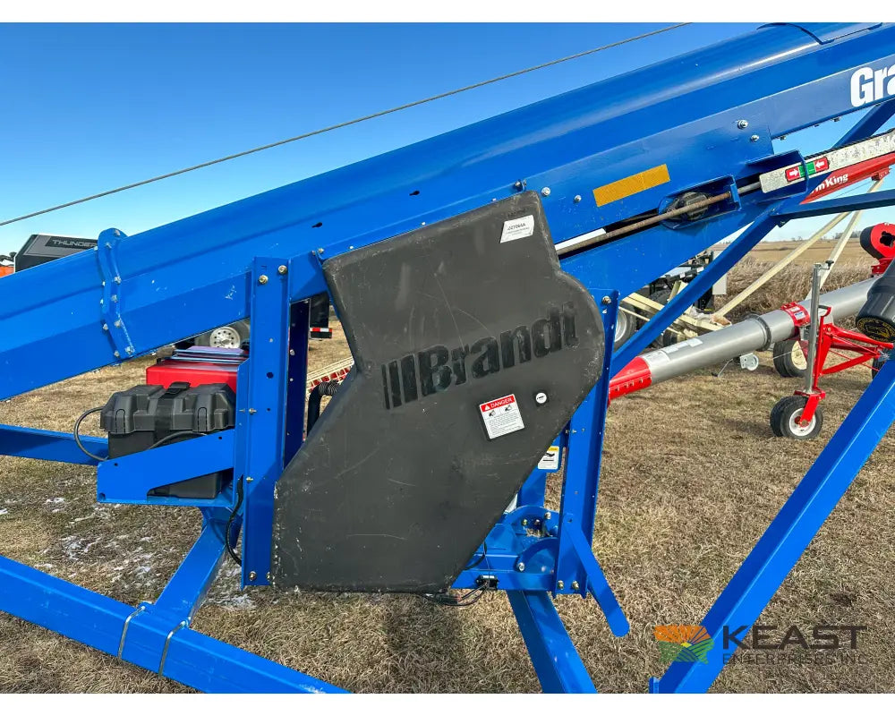 Brandt 1537LP 26 HP Gas Belt Conveyor 37′ Length 15″ Belt Up to 9,000 BPH Conveyors