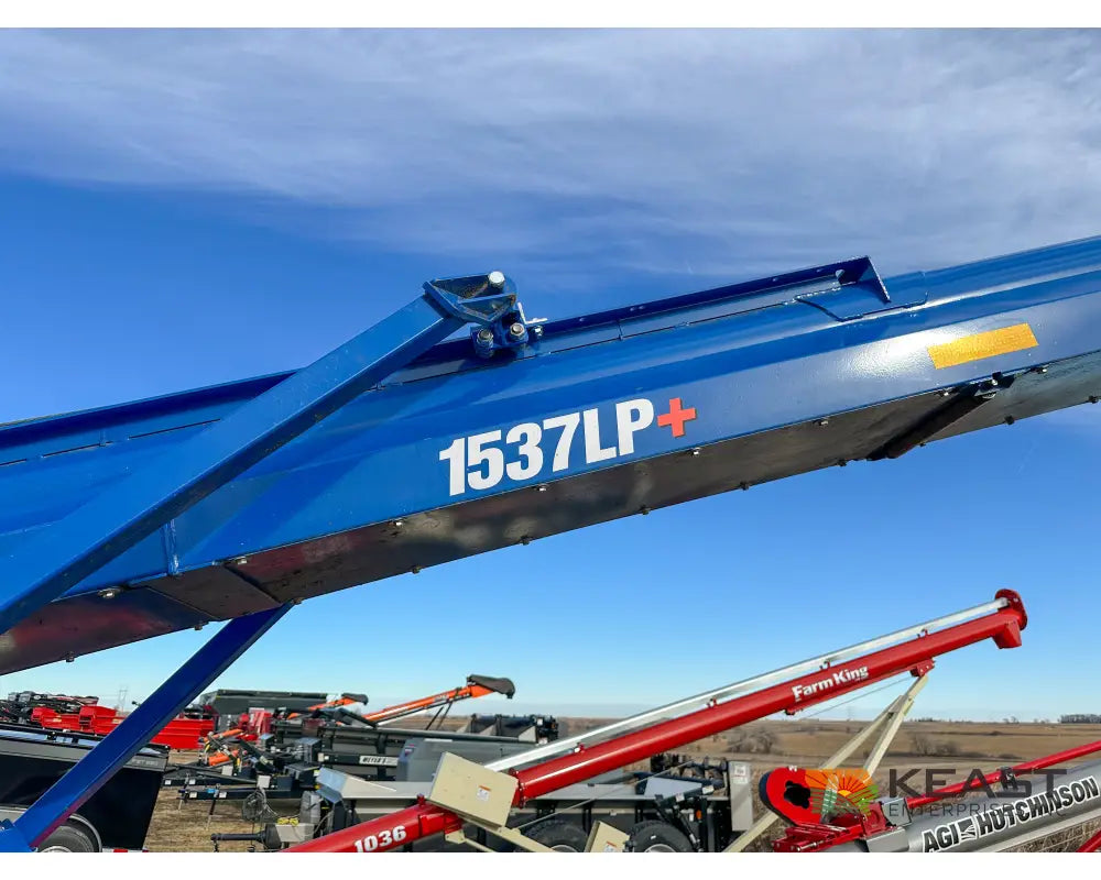 Brandt 1537LP 26 HP Gas Belt Conveyor 37′ Length 15″ Belt Up to 9,000 BPH Conveyors