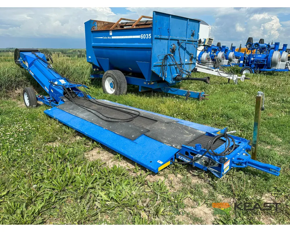 Brandt 2010A GrainDeck Drive Over Conveyor Electric Drive Up to 15,000 BPH 5 3/4’’ Hopper Conveyors