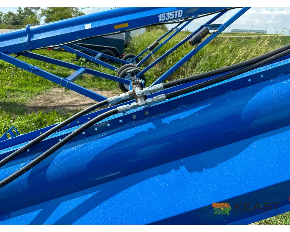 Brandt 2010A GrainDeck Drive Over Conveyor Electric Drive Up to 15,000 BPH 5 3/4’’ Hopper Conveyors