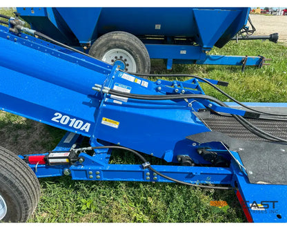 Brandt 2010A GrainDeck Drive Over Conveyor Electric Drive Up to 15,000 BPH 5 3/4’’ Hopper Conveyors