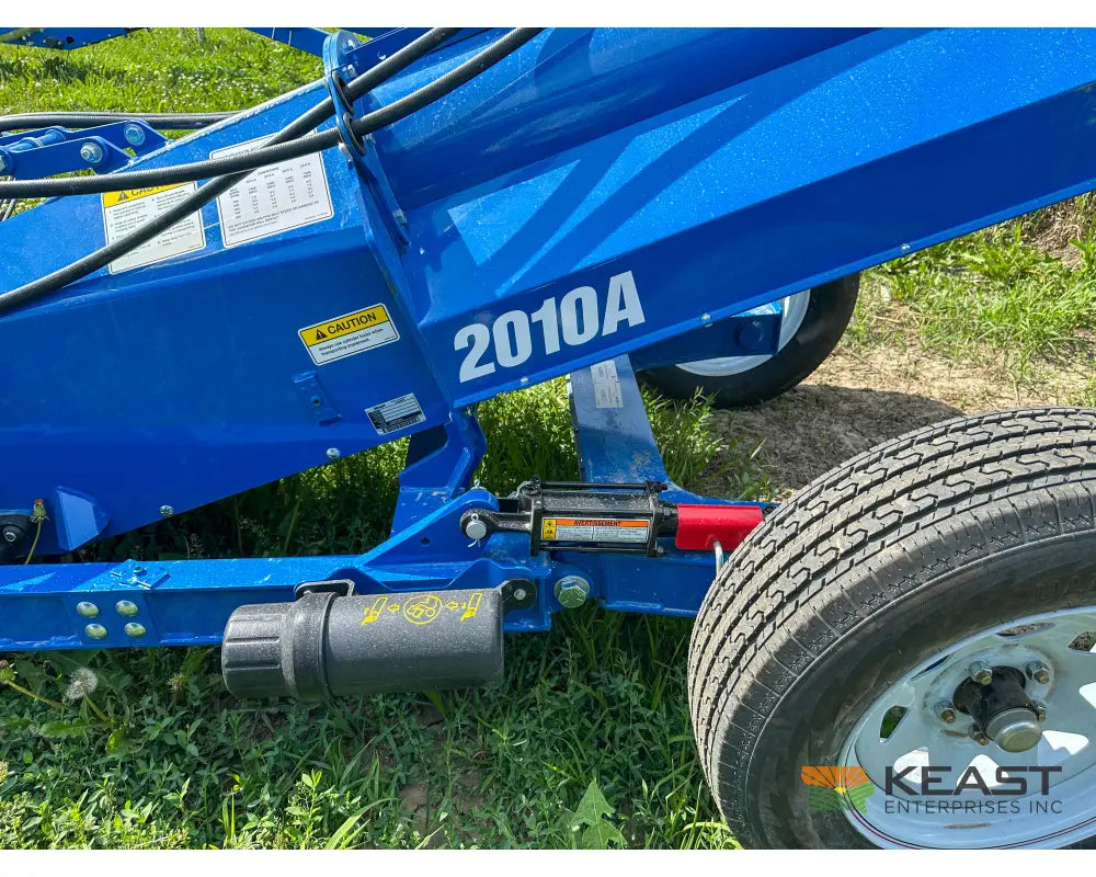 Brandt 2010A GrainDeck Drive Over Conveyor Electric Drive Up to 15,000 BPH 5 3/4’’ Hopper Conveyors