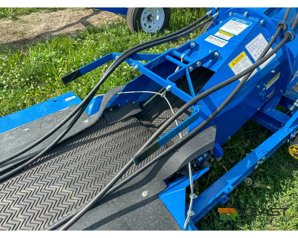 Brandt 2010A GrainDeck Drive Over Conveyor Electric Drive Up to 15,000 BPH 5 3/4’’ Hopper Conveyors