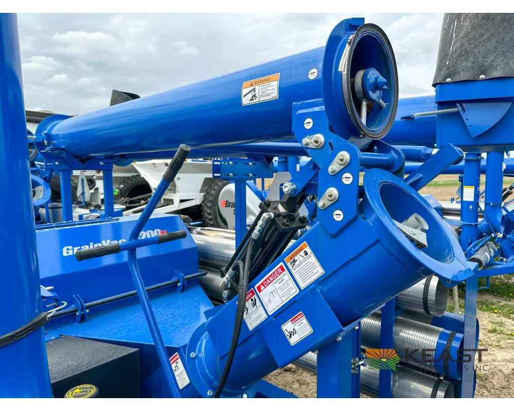 Brandt 5200EX Grain Vac – Full Pipe Package 5,200 BPH Capacity 10’’ Auger Grain Vacs