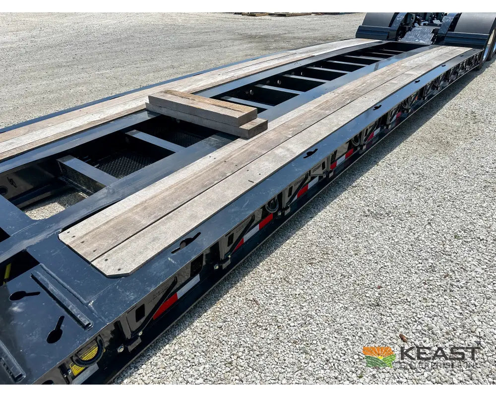 Brandt C550 55 Ton On Highway RGN Trailer – 26’ 10’’ Deck Well 18’’ Deck Height Trailers