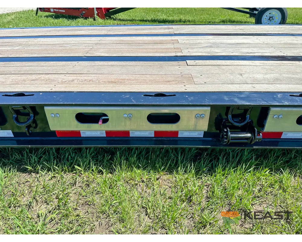 Brandt H450 45 Ton On-Highway RGN Trailer - 33’ 6’’ Deck Well 17’’ Deck Height Trailers