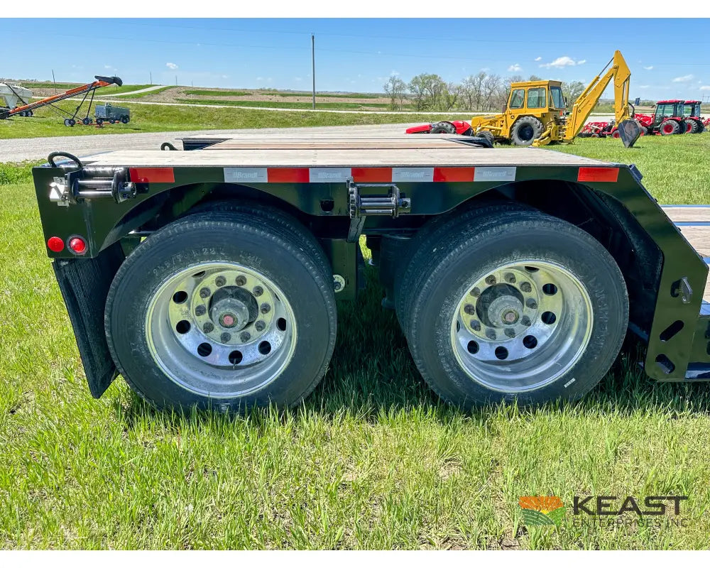 Brandt H450 45 Ton On-Highway RGN Trailer - 33’ 6’’ Deck Well 17’’ Deck Height Trailers
