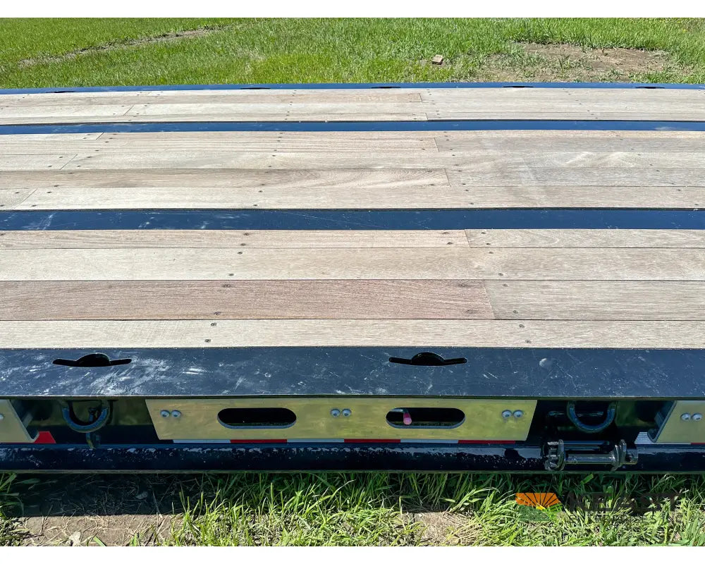 Brandt H450 45 Ton On-Highway RGN Trailer - 33’ 6’’ Deck Well 17’’ Deck Height Trailers