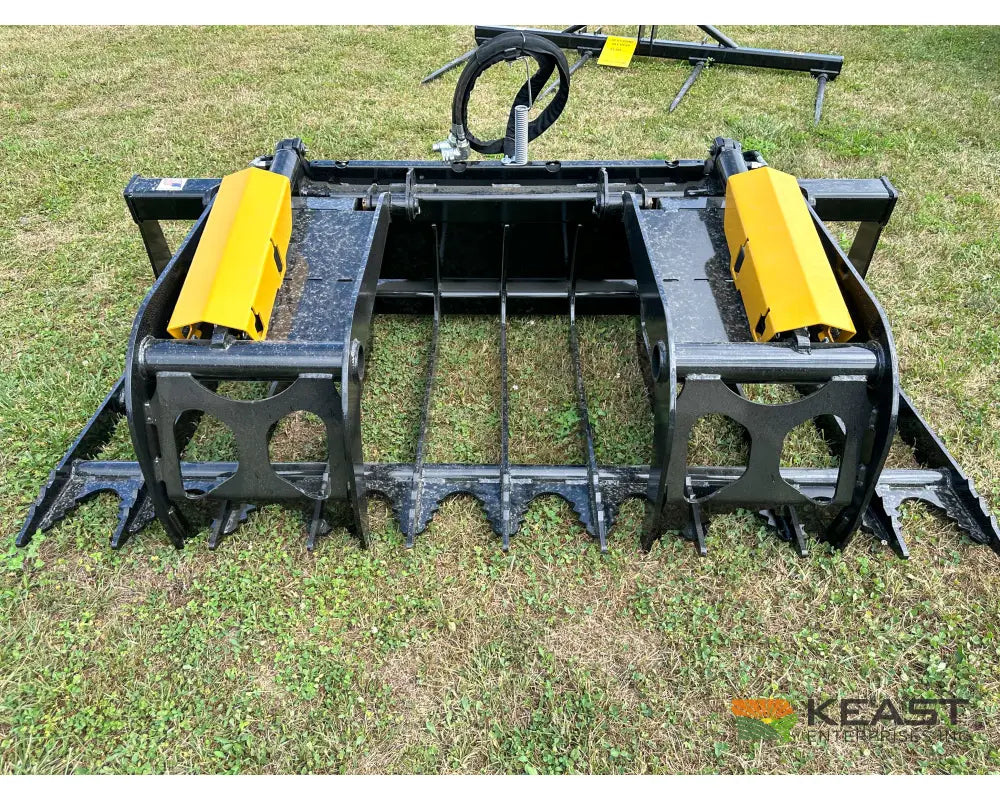 CL Fabrication EZ Grapple 90″ Width 50″ Opening 1/2″ AR400 Tines Skid Steer Mount Brush Grapples