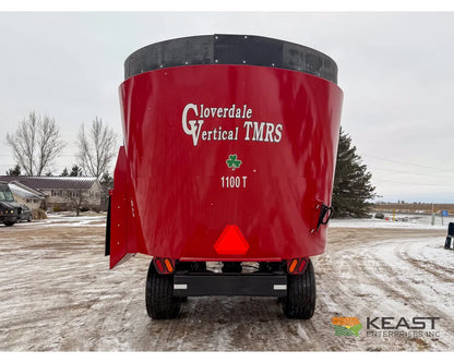 Cloverdale 1100T Feed Wagon 1100 cu ft Twin Auger 640XL Scale Feed Wagons