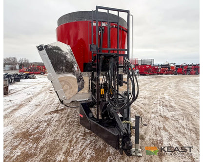 Cloverdale 1100T Feed Wagon 1100 cu ft Twin Auger 640XL Scale Feed Wagons