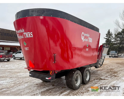 Cloverdale 1100T Feed Wagon 1100 cu ft Twin Auger 640XL Scale Feed Wagons