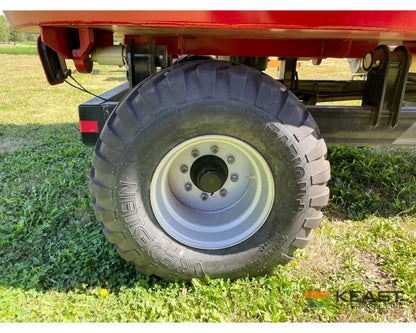 Cloverdale 420T Feed Wagon - 498 Cu Ft Capacity WeighTronix Scale Feed Wagons