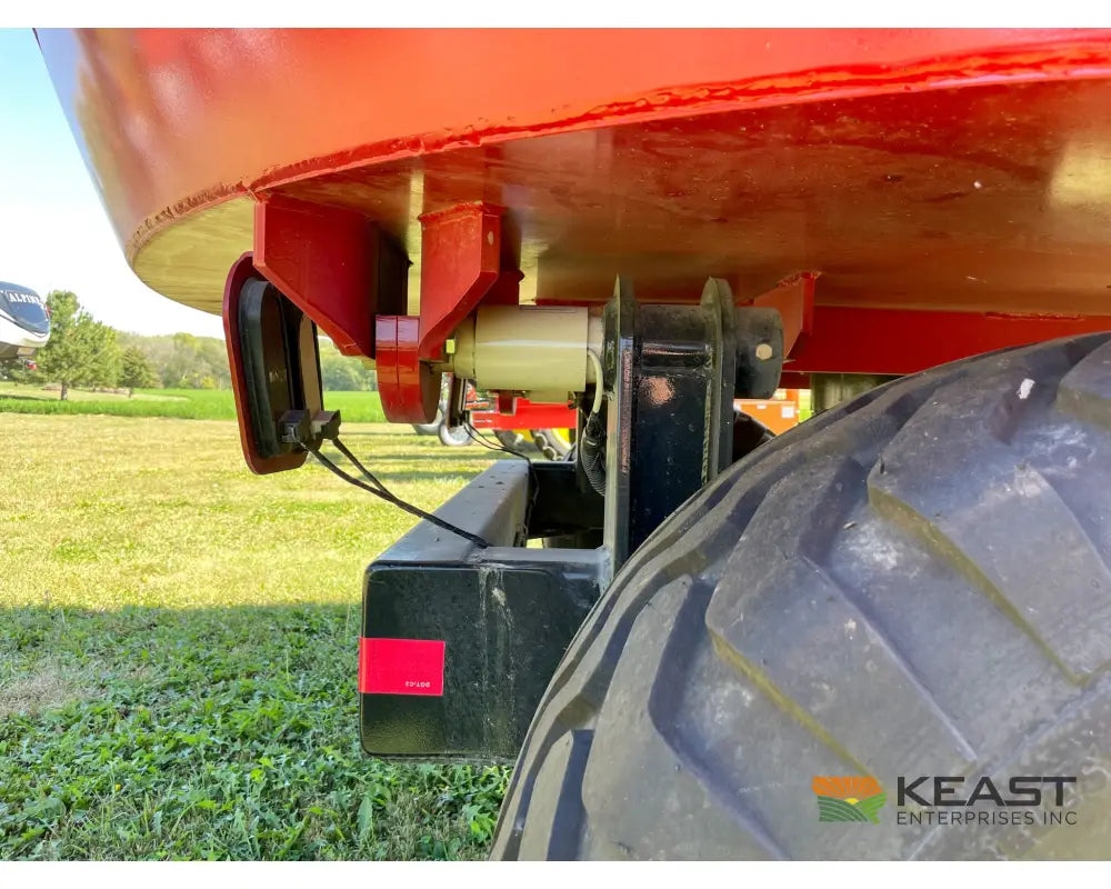 Cloverdale 420T Feed Wagon - 498 Cu Ft Capacity WeighTronix Scale Feed Wagons